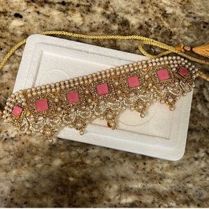 Beautiful Choker Set,Brand New